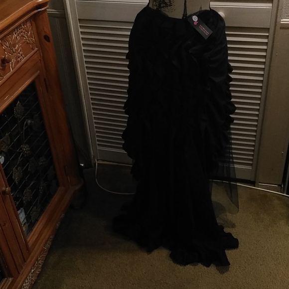Black Tulle Tutu Bustle Skirt - Picture 3 of 3